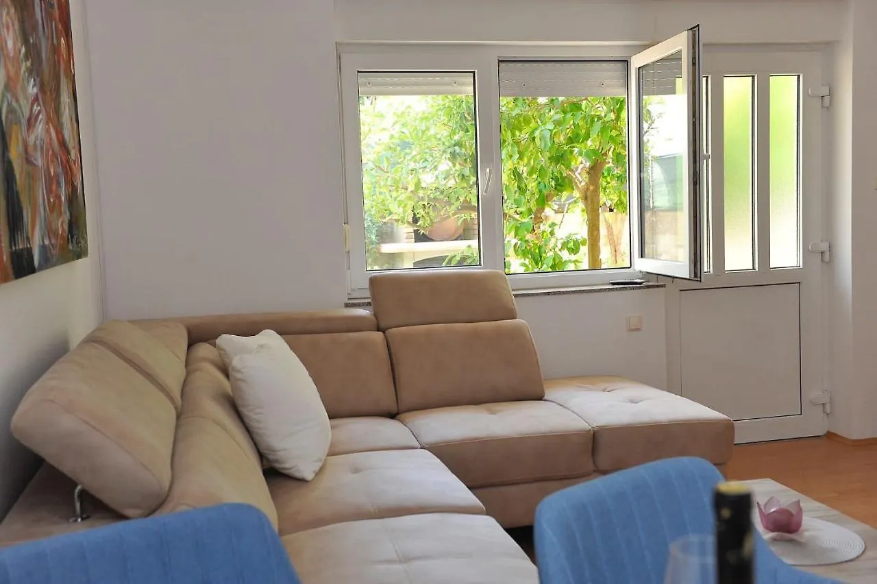 Apartment Botanic Split